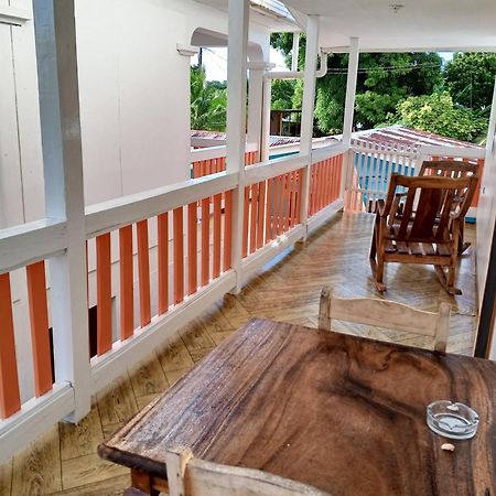 Christina'S Guest House Official Little Corn Island Buitenkant foto